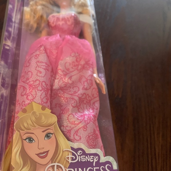 Cinderella Disney princess Aurora princess and another Cinderella doll - Picture 6 of 8